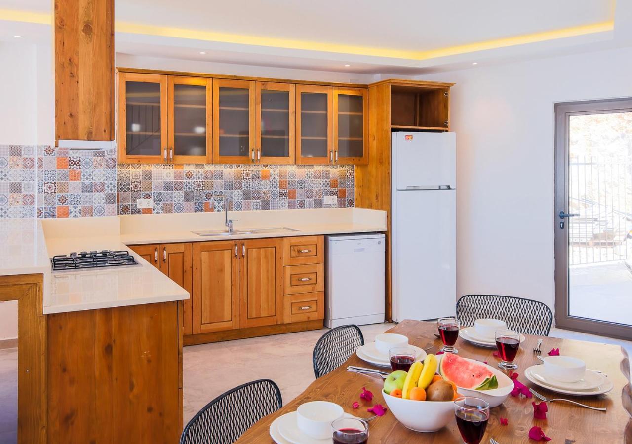 Villa 5 Sleeps 6 Isolated Pool See And Montain View-Villa Kartal Yuvasi Uzumlu  ภายนอก รูปภาพ